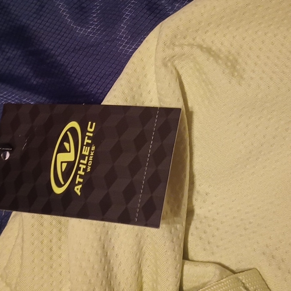 Shorts - Picture 3 of 3